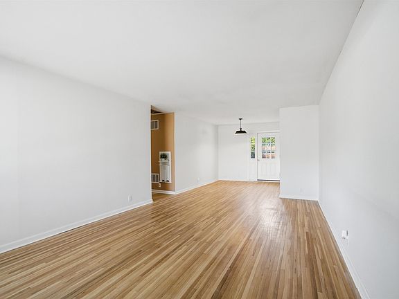 3rd image of 7603 E Gilbert St