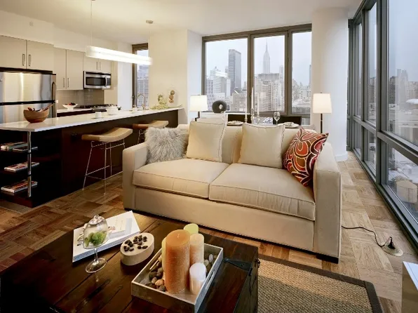 312 11th Avenue image 1 of 22