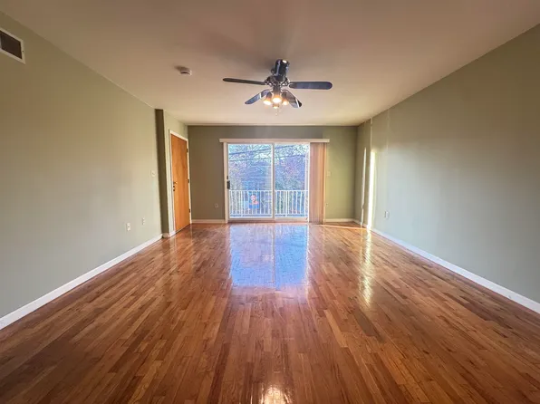 4414 Liberty Avenue image 2 of 17