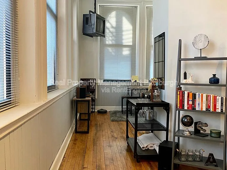 171 S 15th St #202 — Photo 6