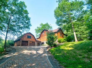 210 Gumbletown Rd, Paupack, PA 18451