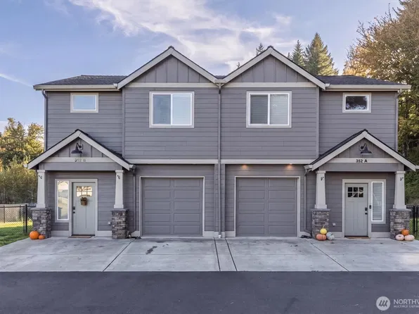 352 Cemetery Road, Castle Rock, WA 98611