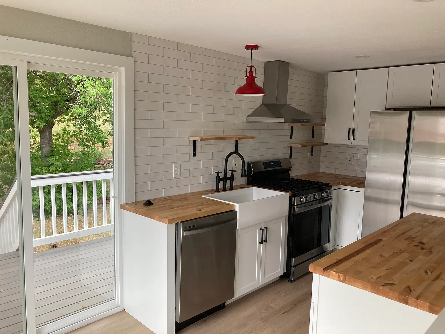 4 bed, 1700 sqft, $3,750 — Photo 4