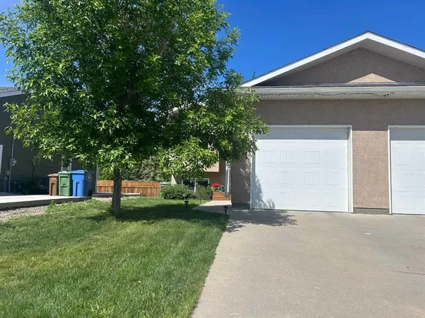 5026 E 41st St, Taber, AB T1G 0C4