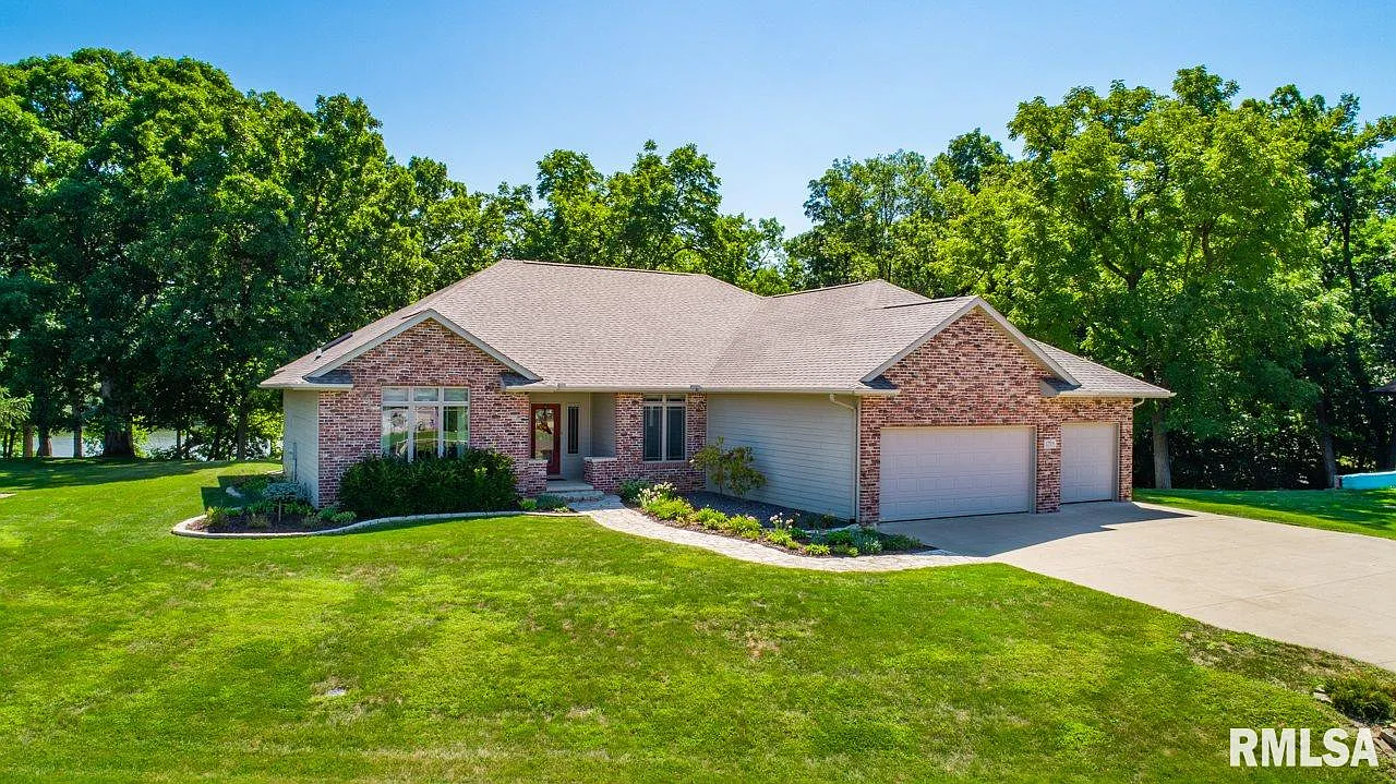 1704 Winged Foot Dr photo 1