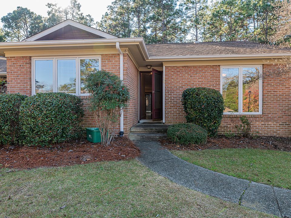 1st image of 34 Garden Villa Dr