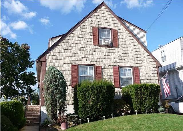 1st image of 199 Ramapo Ave