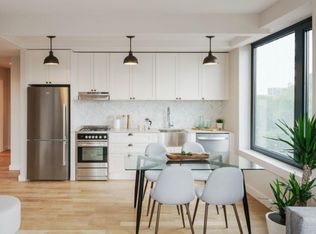409 Eastern Pkwy #400, Brooklyn, NY 11216
