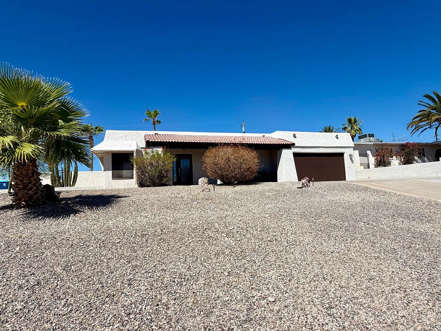 Furnished Winter/ Short Term Rental - Pool Home — Photo 2