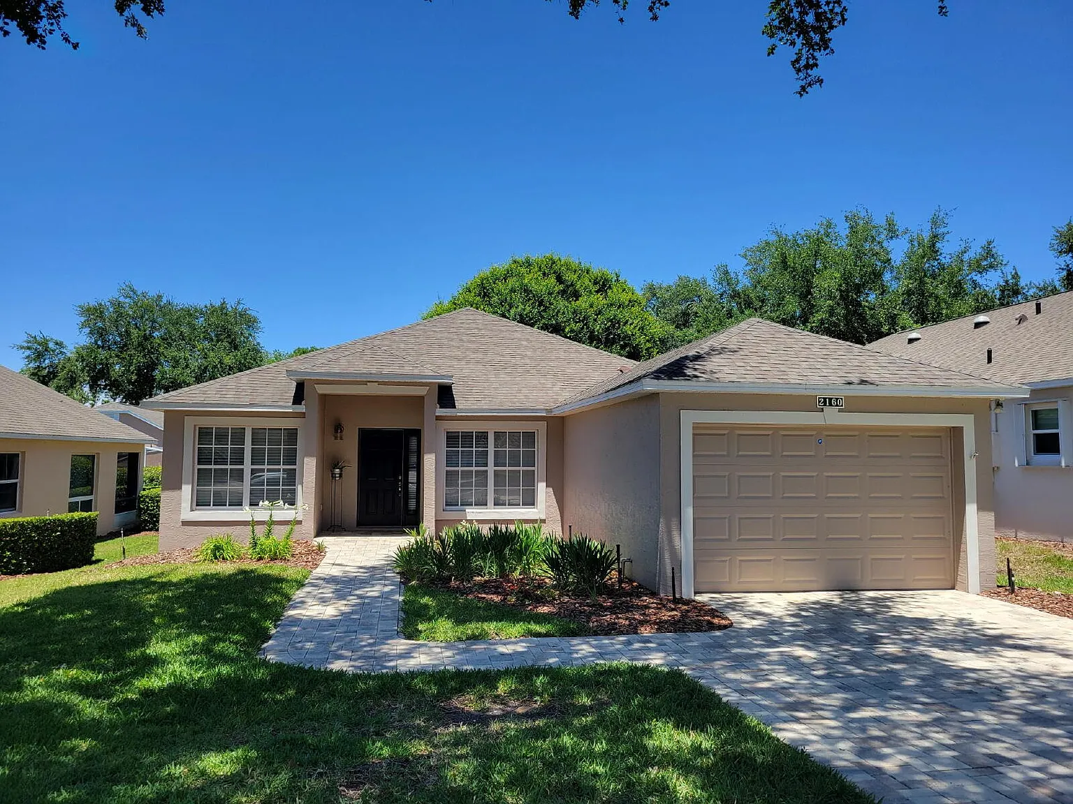 2 bed, 2.0 bath, 1334 sqft, $2,200 — Photo 1