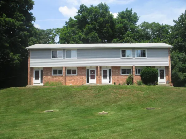 28 Anton Rd APT A, Mansfield, CT 06268