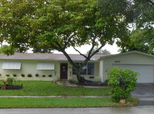 1900 NW 117th Ter, Pembroke Pines, FL 33026