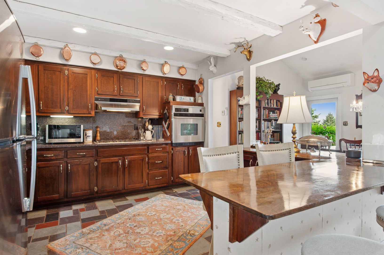  Open Kitchen