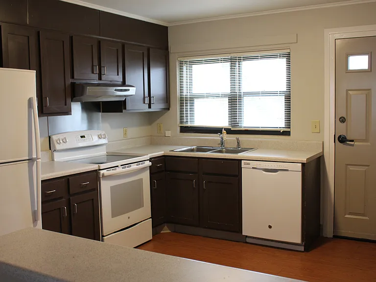 Ridgeview Apartments — Photo 12
