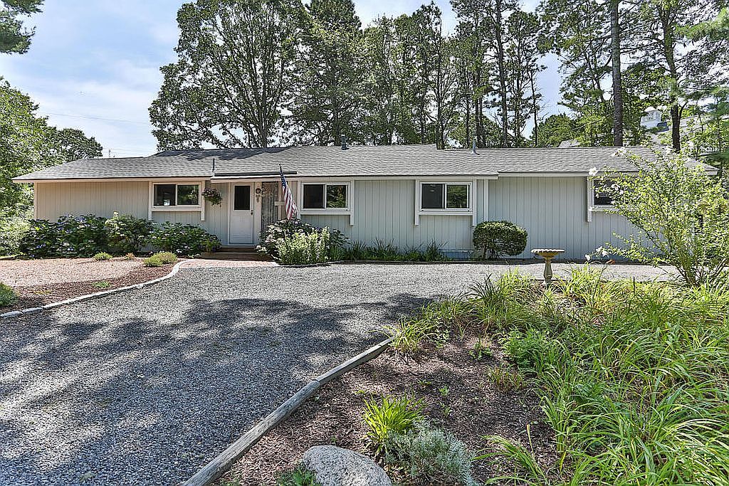 12 Running Light Way, Mashpee, MA 02649 Zillow