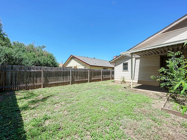 12408 Deer Falls Dr #B — Photo 31