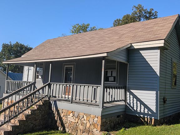 3rd image of 1217 Roberdell Rd
