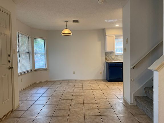 3rd image of 13333 Black Canyon Dr