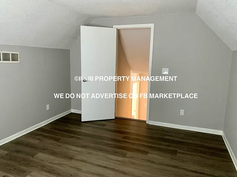 6102 Newton St — Photo 15