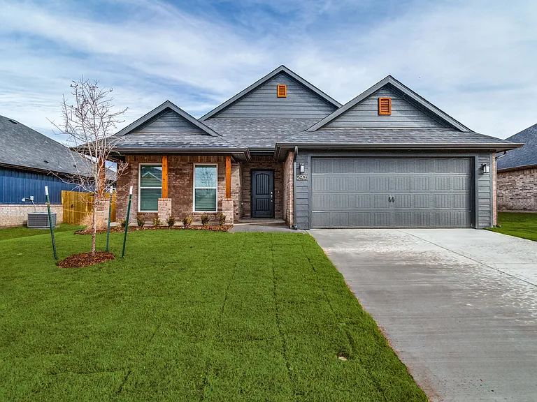 2905 Orchid Dr — Photo 1