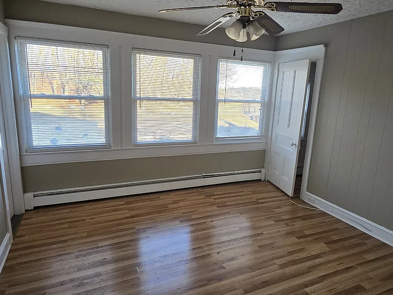 27 Losey St — Photo 18