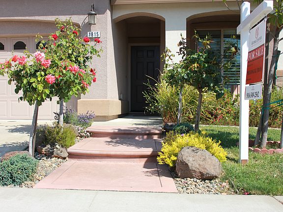 2nd image of 1815 Ravenna Way