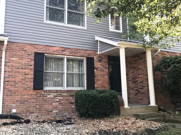 300 Pine Lake Rd APT 6, Collinsville, IL 62234