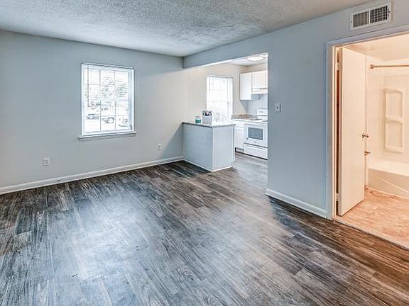 3rd image of 411 York St APT 619