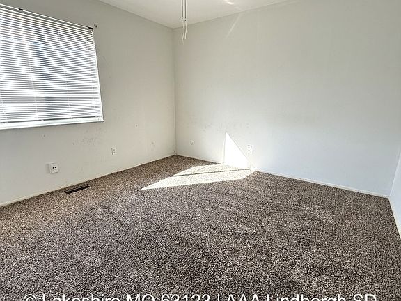 5th image of 10064 Puttington Dr APT A