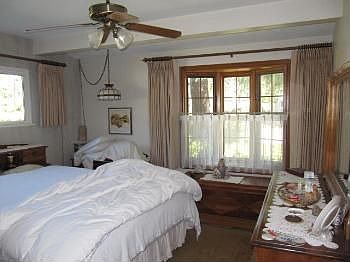 4th image of 9801 Orcas Ave