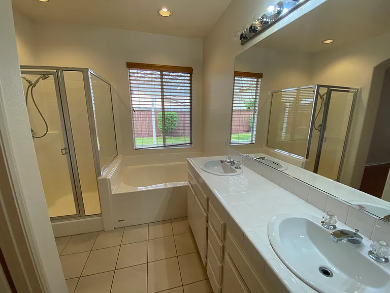 3507 Lake Park Ave — Photo 16
