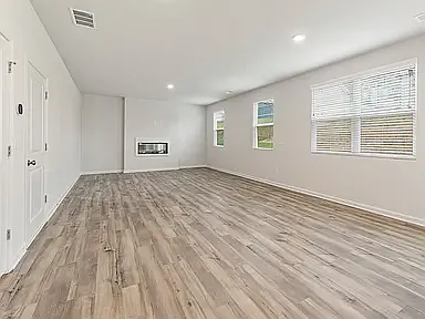 979 Prudence Dr — Photo 13