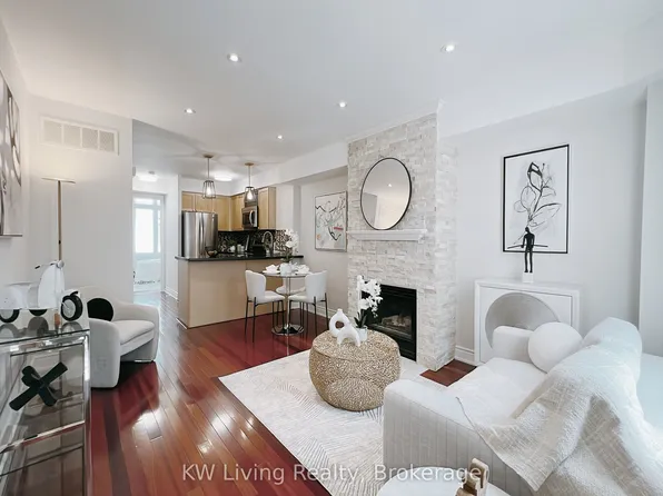 12 Sudbury St #2017, Toronto, ON M6J 3W7