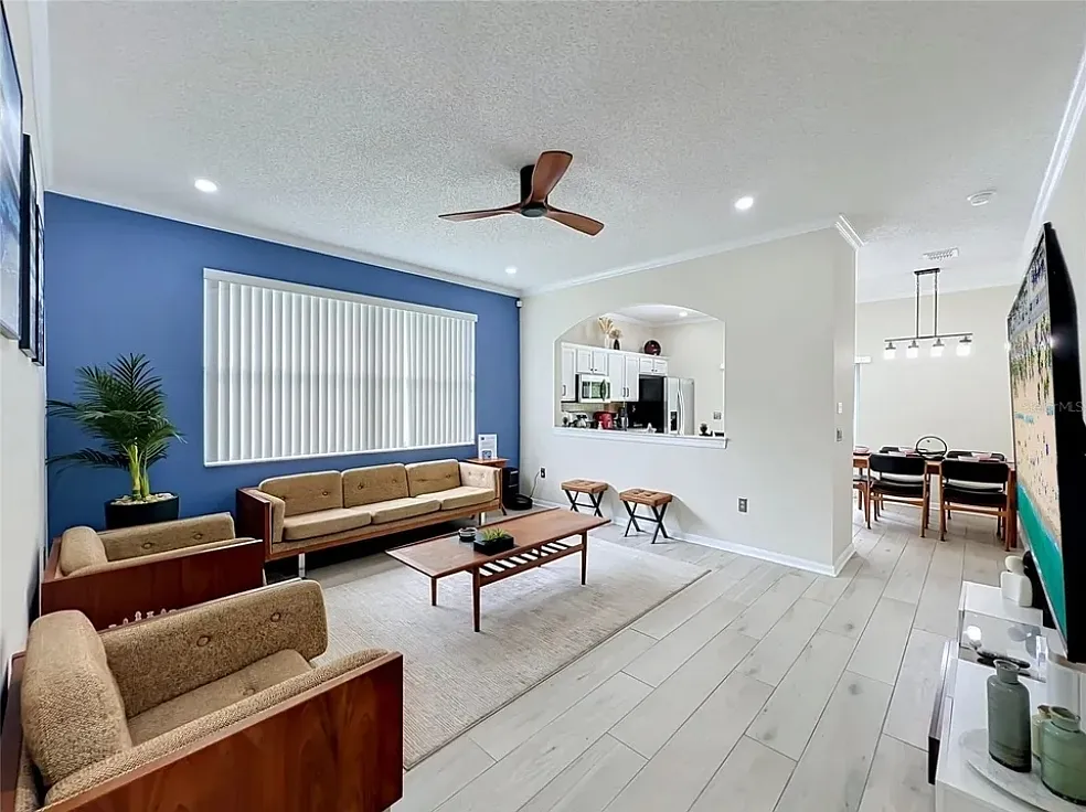 3 bed, 1142 sqft, $2,600 — Photo 4