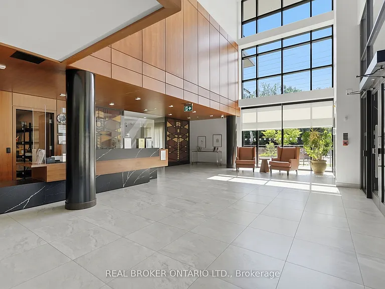 1575 Lakeshore Rd W #366 — Photo 4