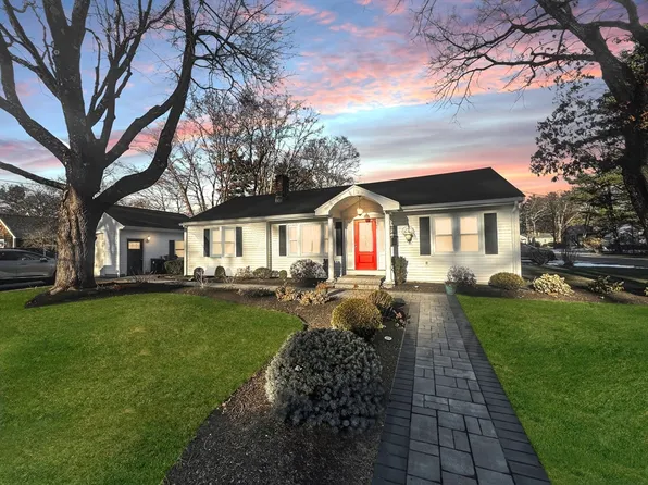 23 Berkshire Ave, Sharon, MA 02067