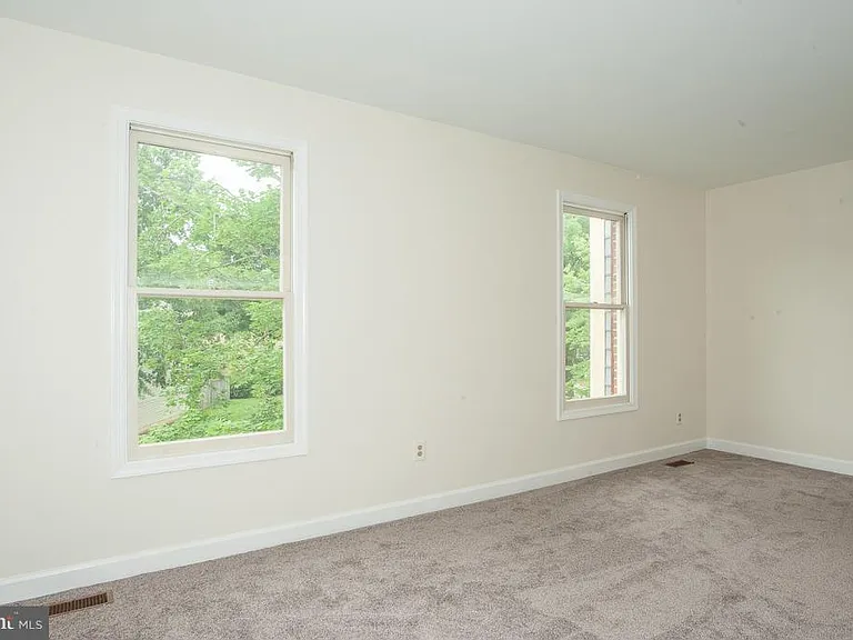 6071 Joust Ln — Photo 17