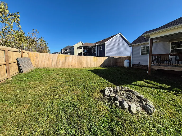 706 Banister Dr — Photo 21