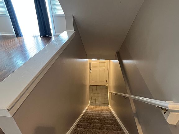 5th image of 83C Morris St