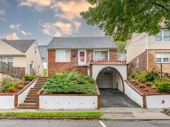 28 Park Pl, Kearny, NJ 07032