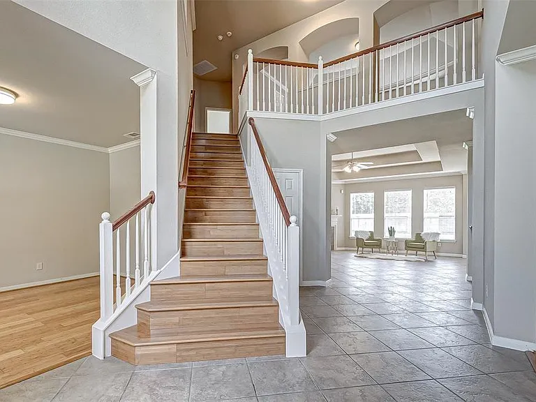 4602 Butler Springs Ln — Photo 3
