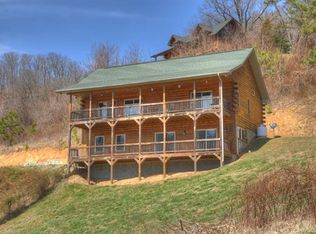 85 Strike It Rich Ln, Waynesville, NC 28785