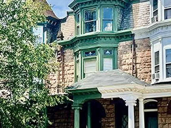 910 N 5th St, Reading, PA 19601