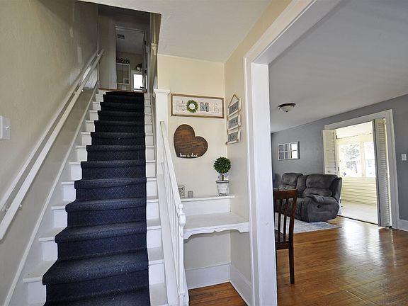 5th image of 1001 E Ewing Ave