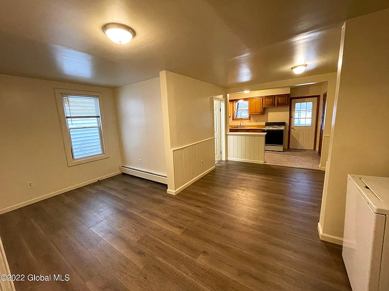 5th image of 514 Hamilton Street