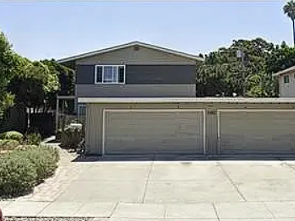 1182 W Hamilton Ave