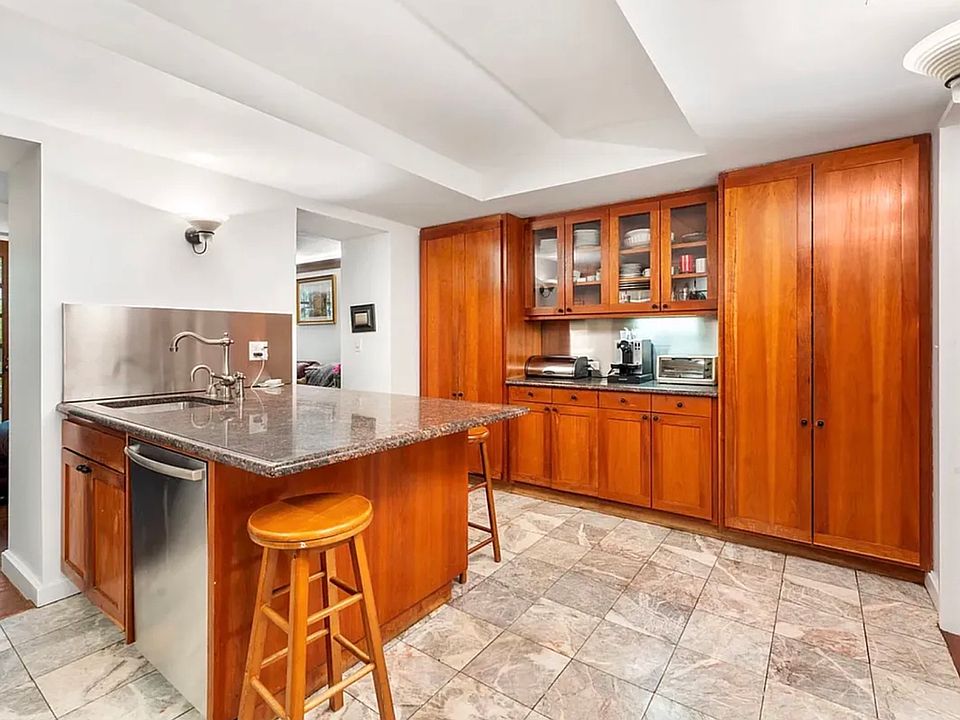 1st image of 44 W 91st St #1