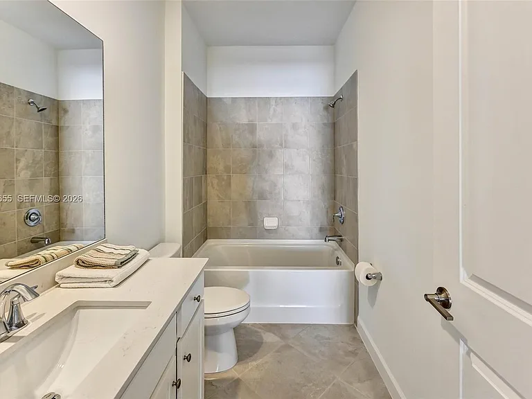 20545 Hazelnut Ct S — Photo 18