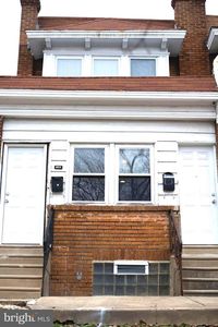 7028 N Broad St, Philadelphia, PA, 19126