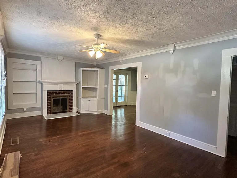 625 Ridgewood Ave — Photo 4